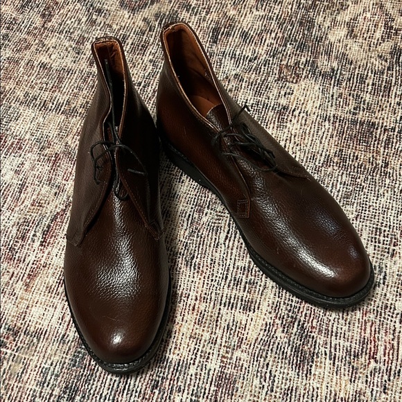 L.L. Bean Dark Reddish Brown Chukka Boots for Men VINTAGE DISTRESSED EL SALVADOR BROWN LEATHER L.L. BEAN LACE  main image 3
